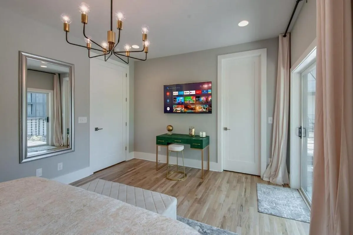 New High Note Rooftop Views 10 Beds Near Dt Nashville